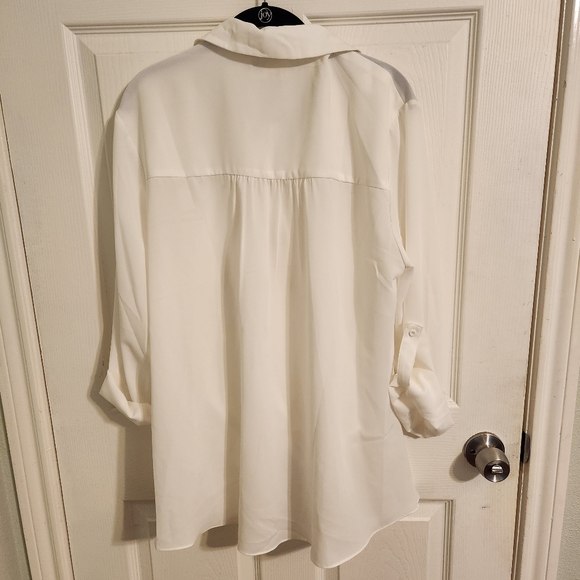 Everleigh Twist Front Patch Blouse Women's Size XL - Picture 4 of 4